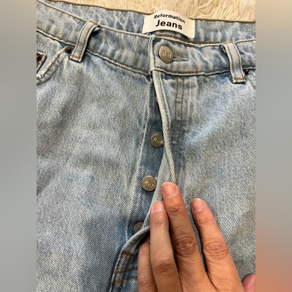 Reformation Distressed Jeans Shorts - Size 30 US 10- Tahoe destroyed wash - Picture 4 of 9